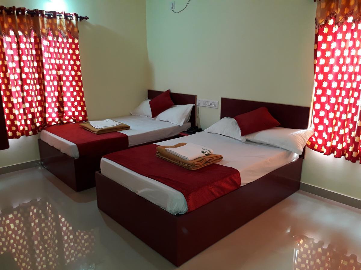 Hotel Ganga Residency Kuzhittura Dış mekan fotoğraf