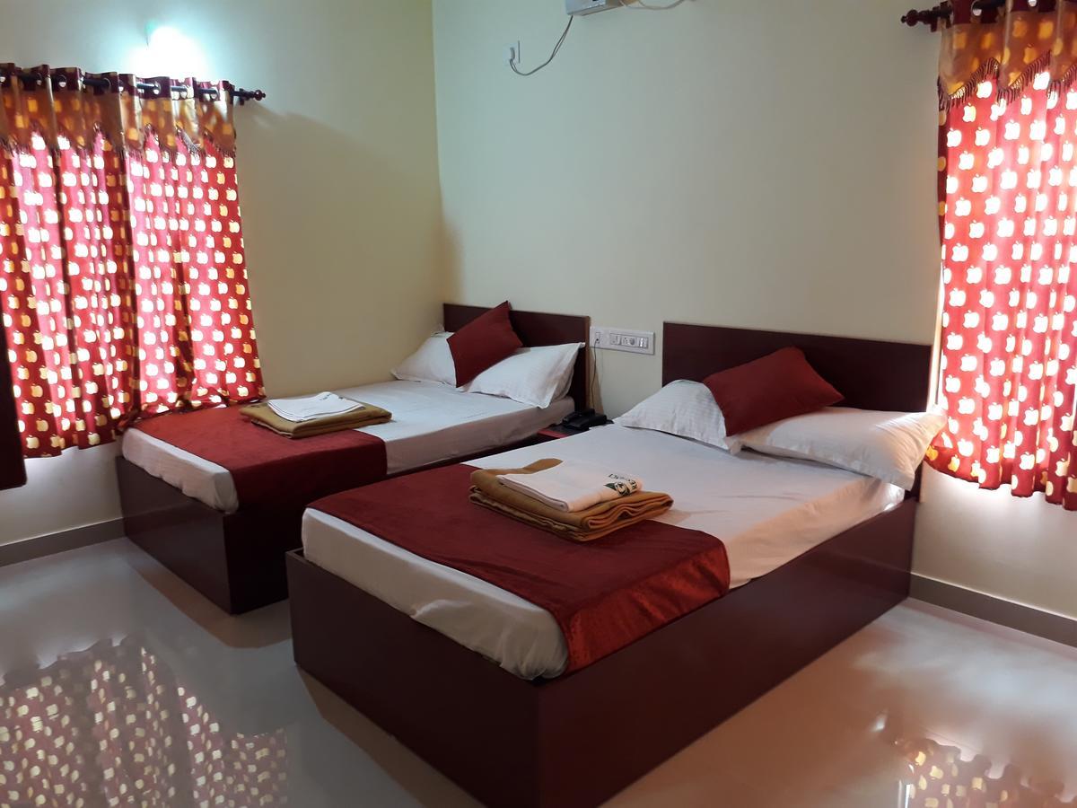 Hotel Ganga Residency Kuzhittura Dış mekan fotoğraf